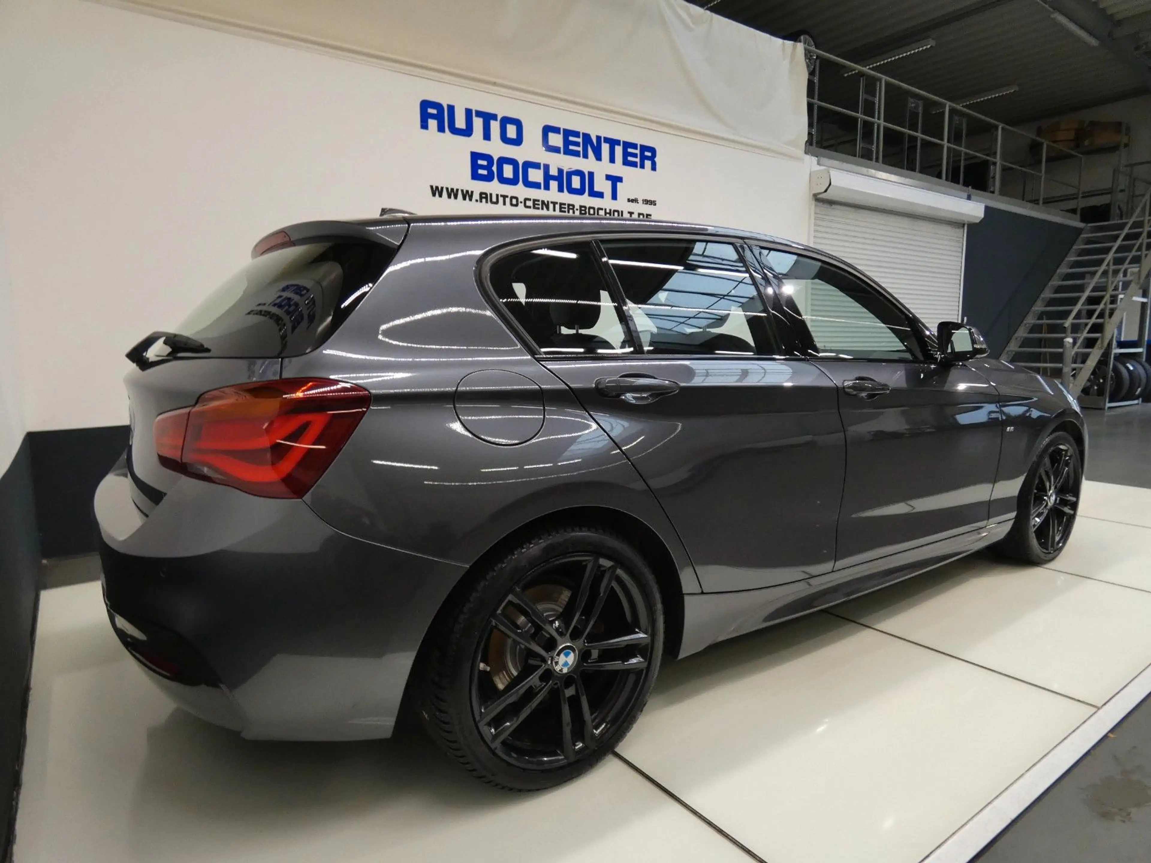 BMW 118 i Edition M Sport*Navi*LED*PDC*Leder — photo 9