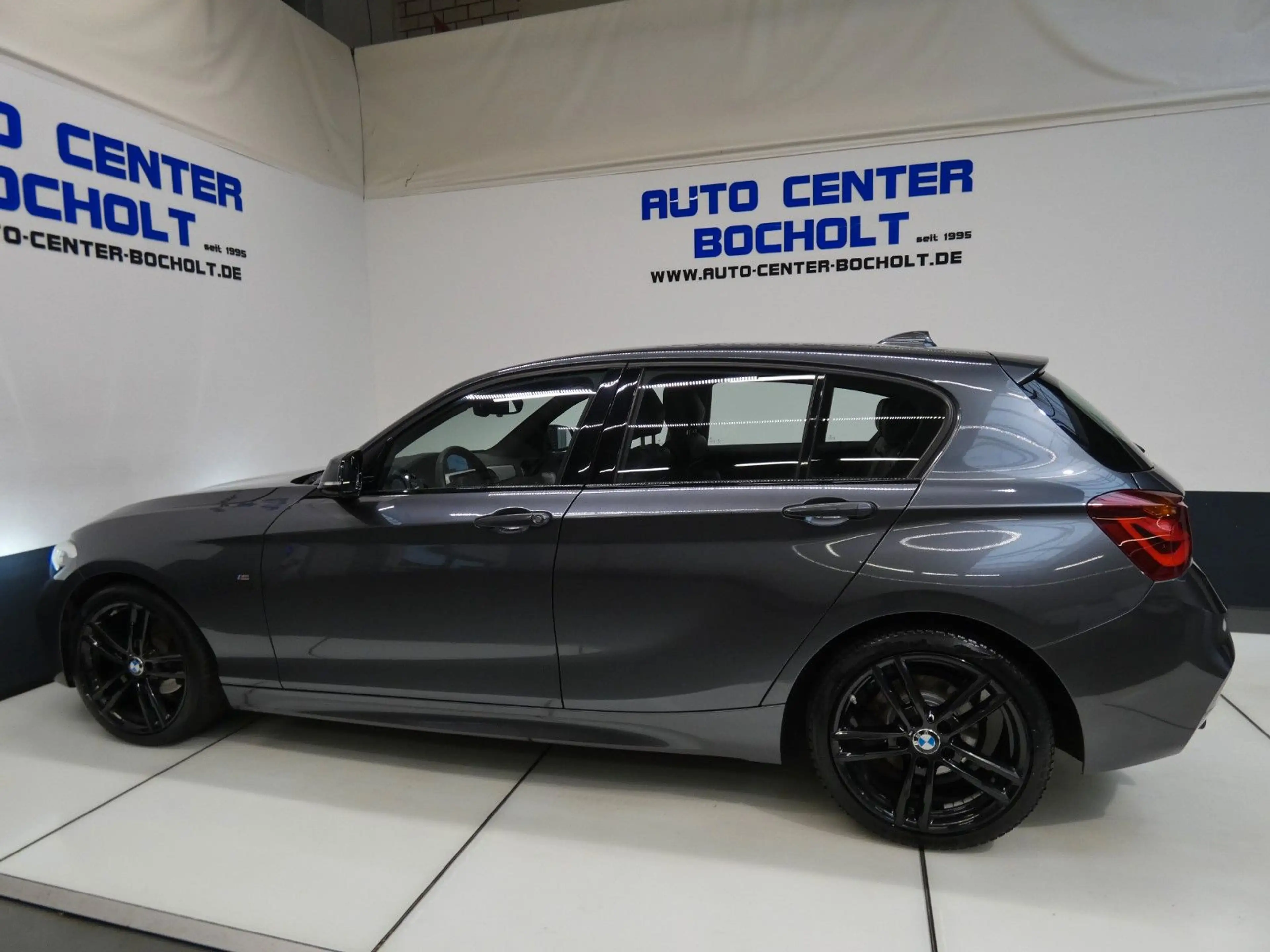 BMW 118 i Edition M Sport*Navi*LED*PDC*Leder — photo 13