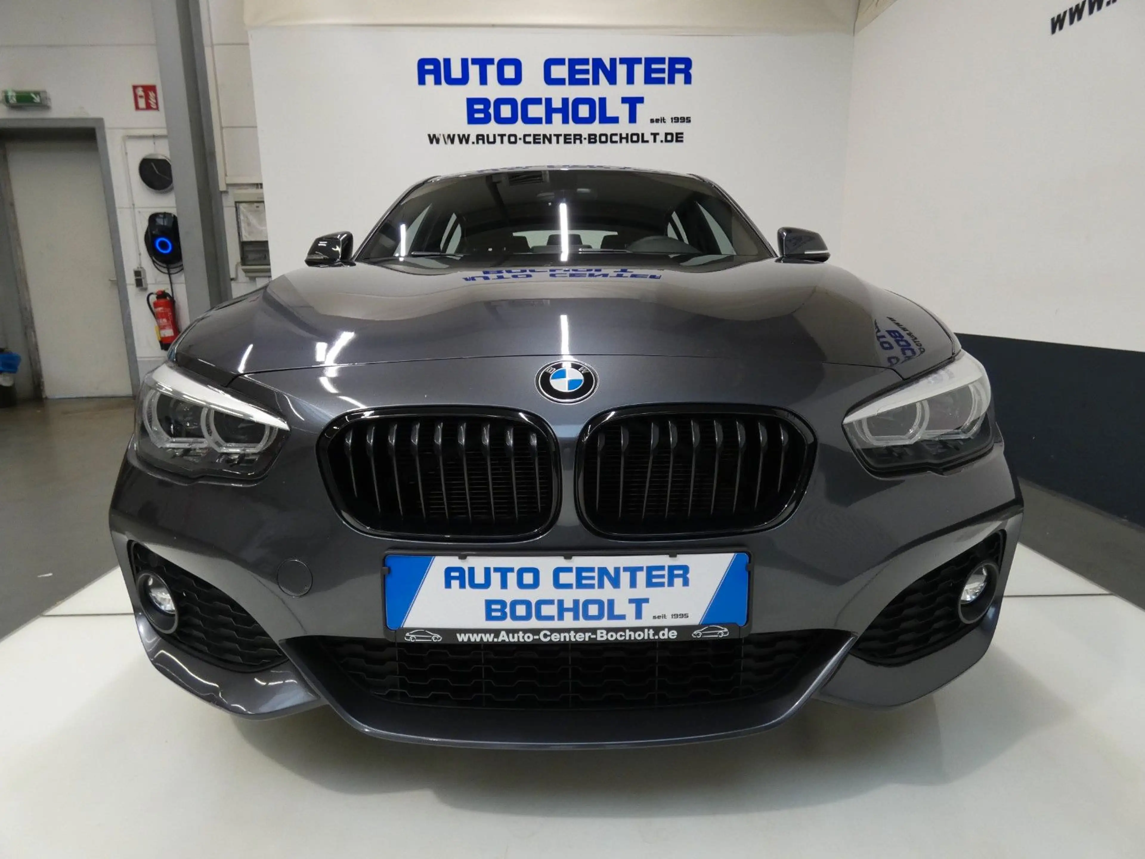 BMW 118 i Edition M Sport*Navi*LED*PDC*Leder