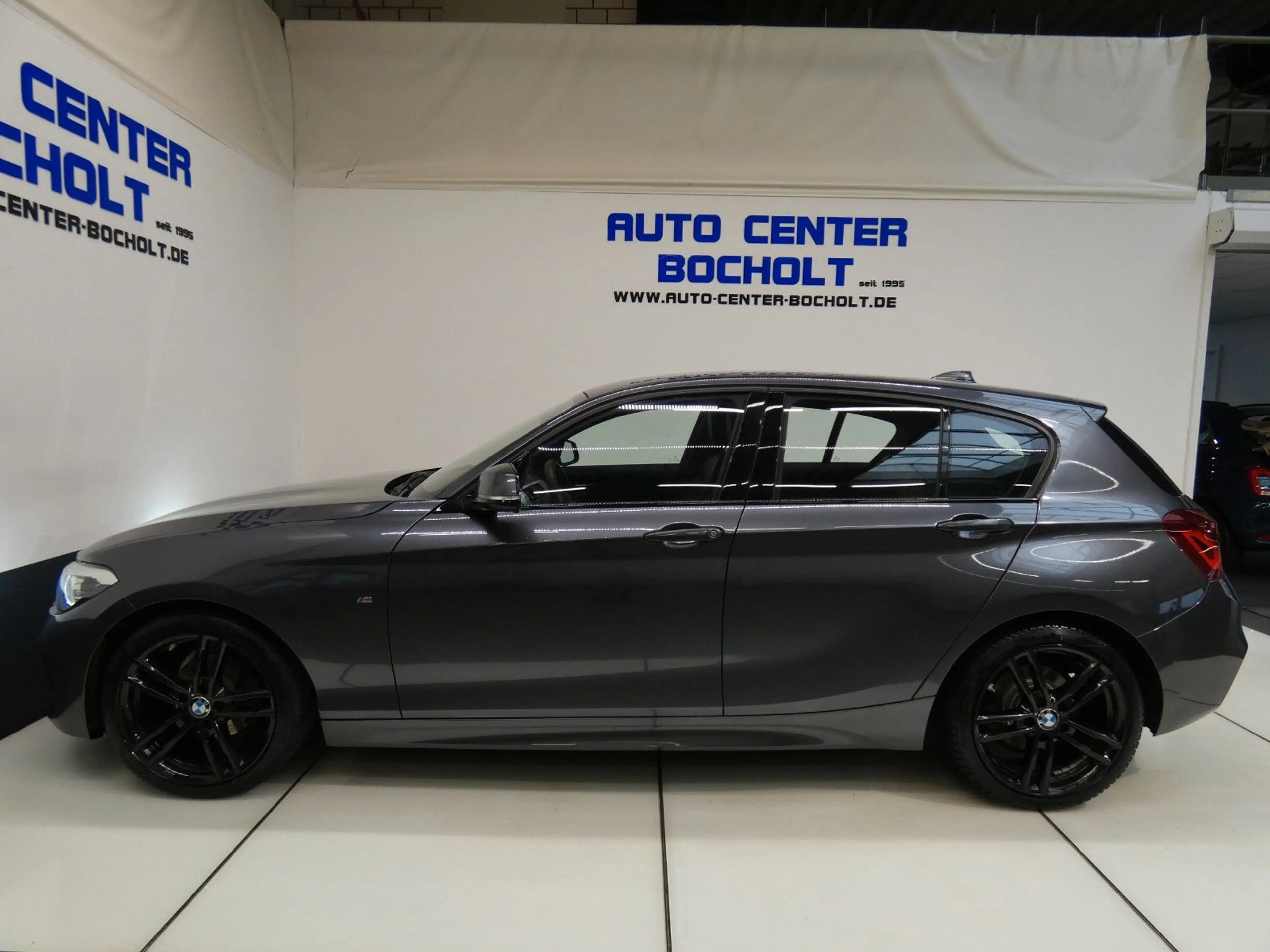 BMW 118 i Edition M Sport*Navi*LED*PDC*Leder — photo 3