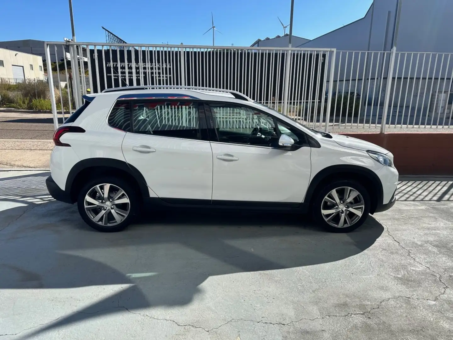 Peugeot 2008 1.6 BlueHDI S&S Allure 120 Blanco - 1