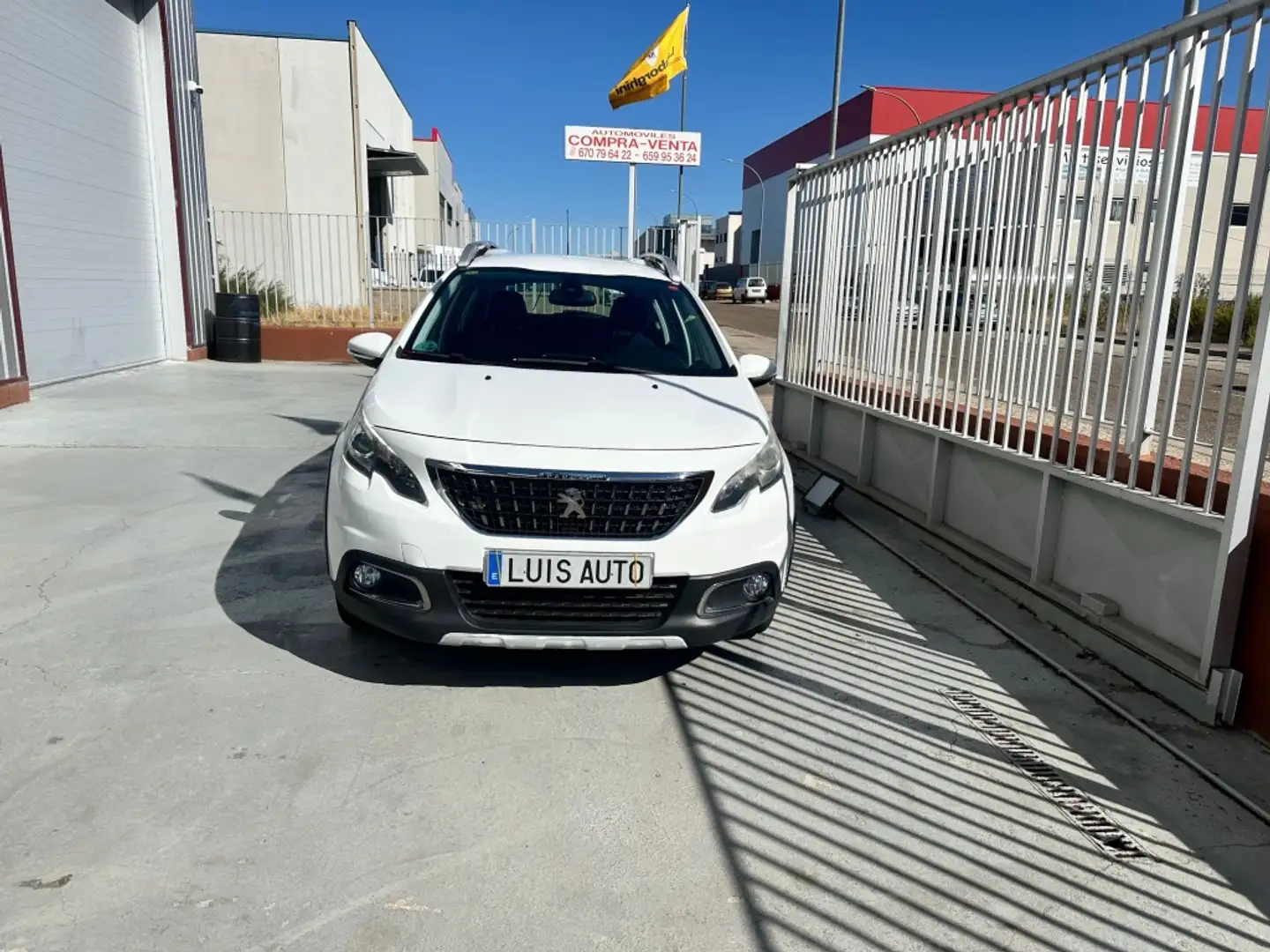 Peugeot 2008 1.6 BlueHDI S&S Allure 120 Blanco - 2