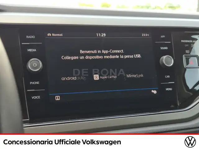 Volkswagen Polo view 12