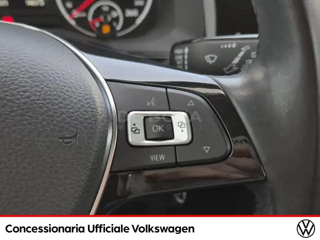 Volkswagen Polo view 16