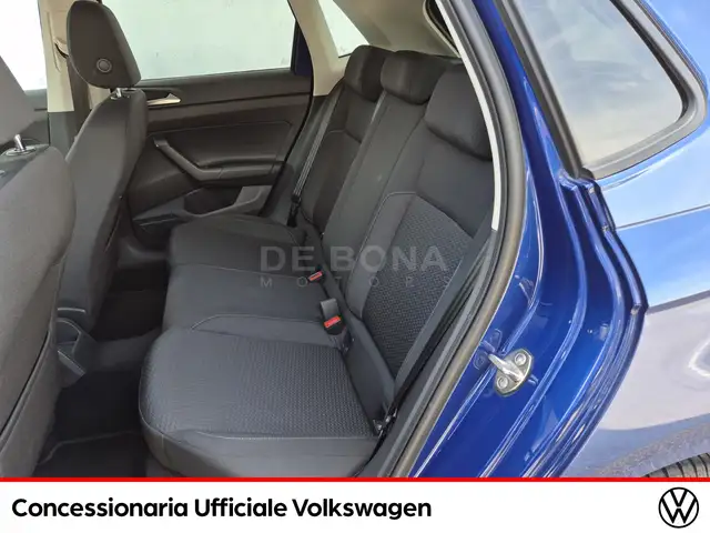 Volkswagen Polo view 8