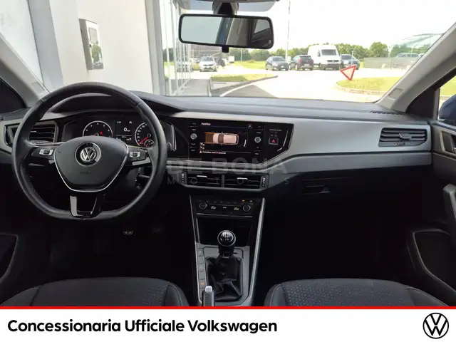 Volkswagen Polo view 9
