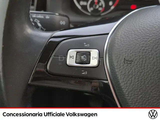 Volkswagen Polo view 17