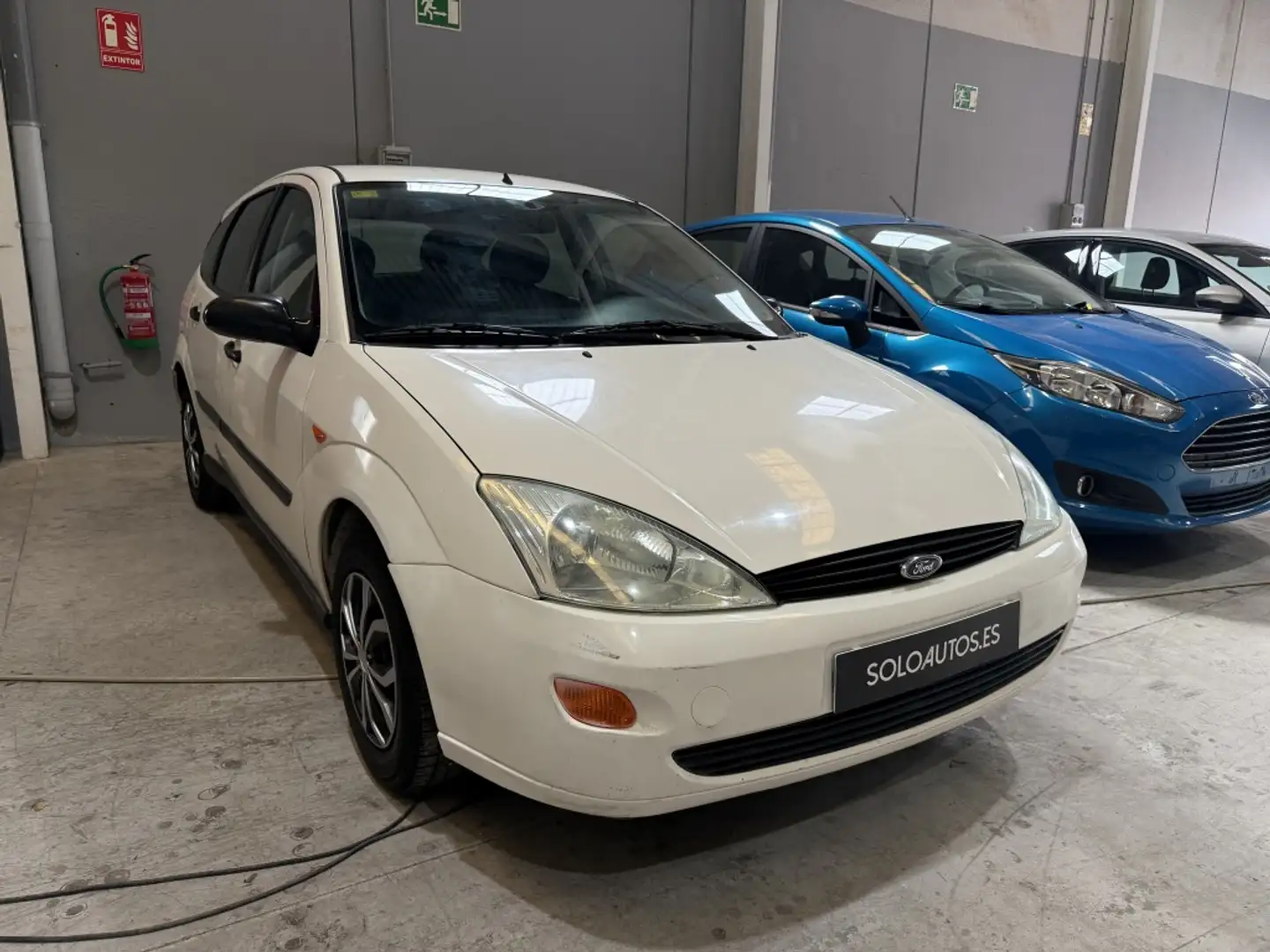 Ford Focus 1.6i 16v Ambiente Blanco - 1