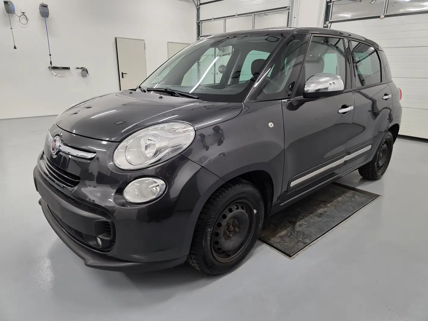 Fiat 500L Multi- Jet II Chrome Edition Pop Star Grau - 2