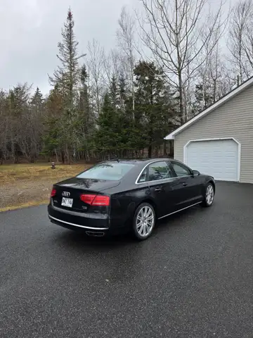 Audi A8 2014 — photo 2