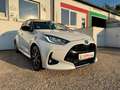 Toyota Yaris Hybrid Style 1. Hand *8.000KM* Schwarz - thumbnail 3