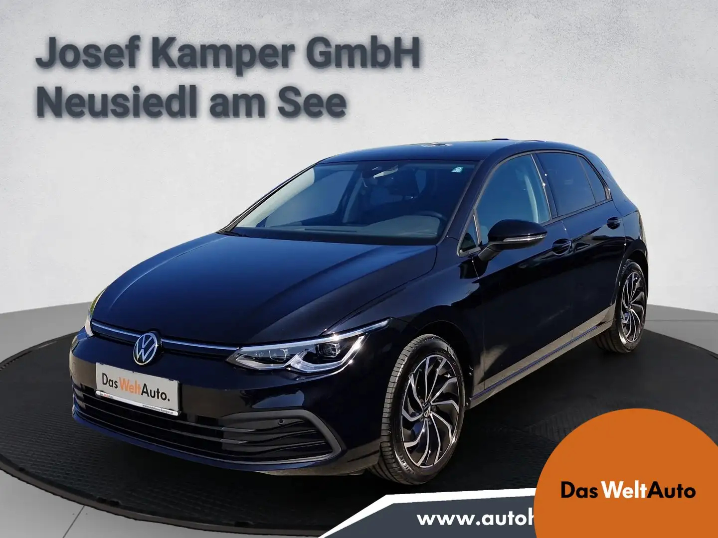Volkswagen Golf Life mHeV TSI DSG Zwart - 1