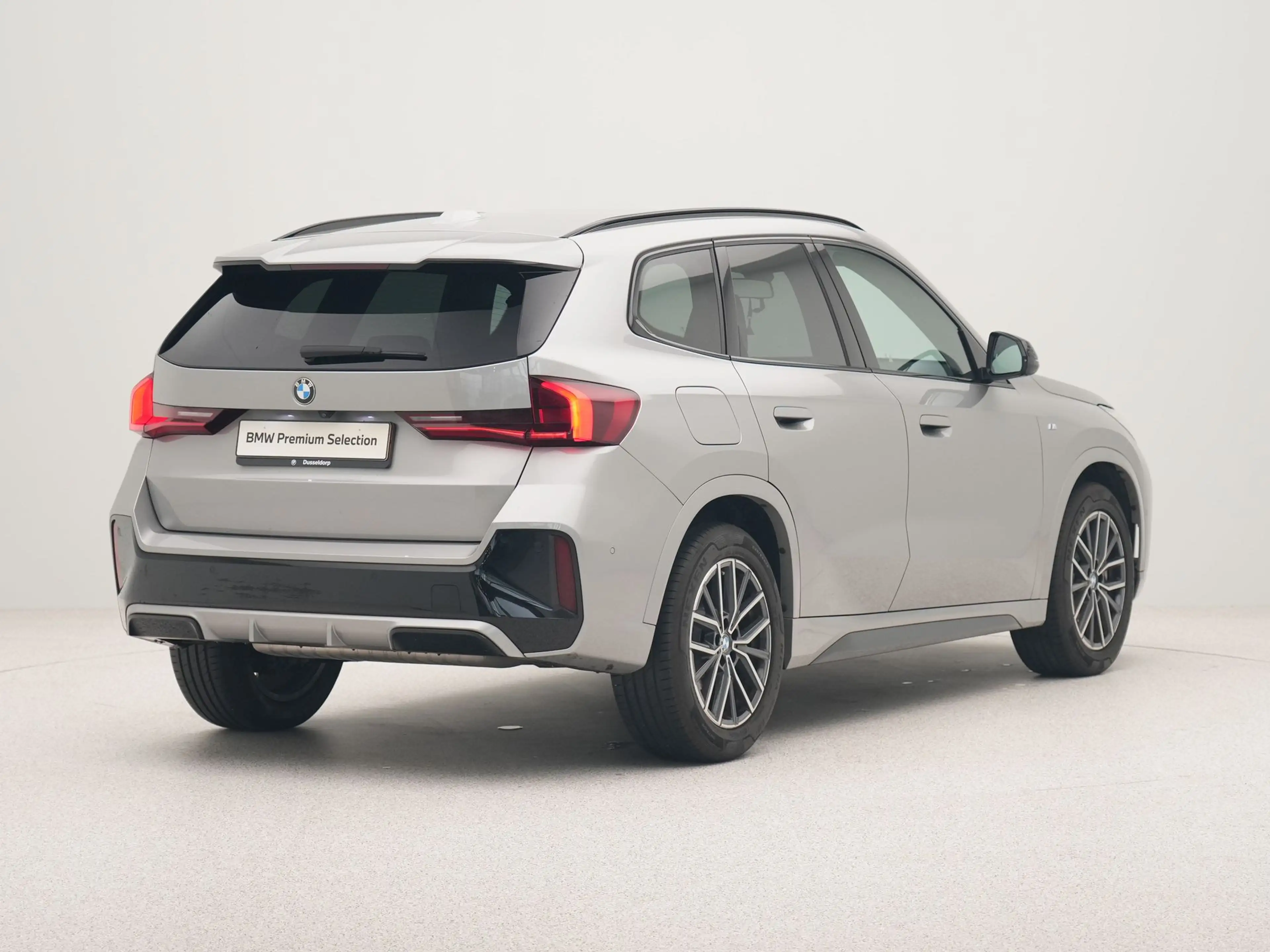 BMW X1 sDrive20i — photo 8