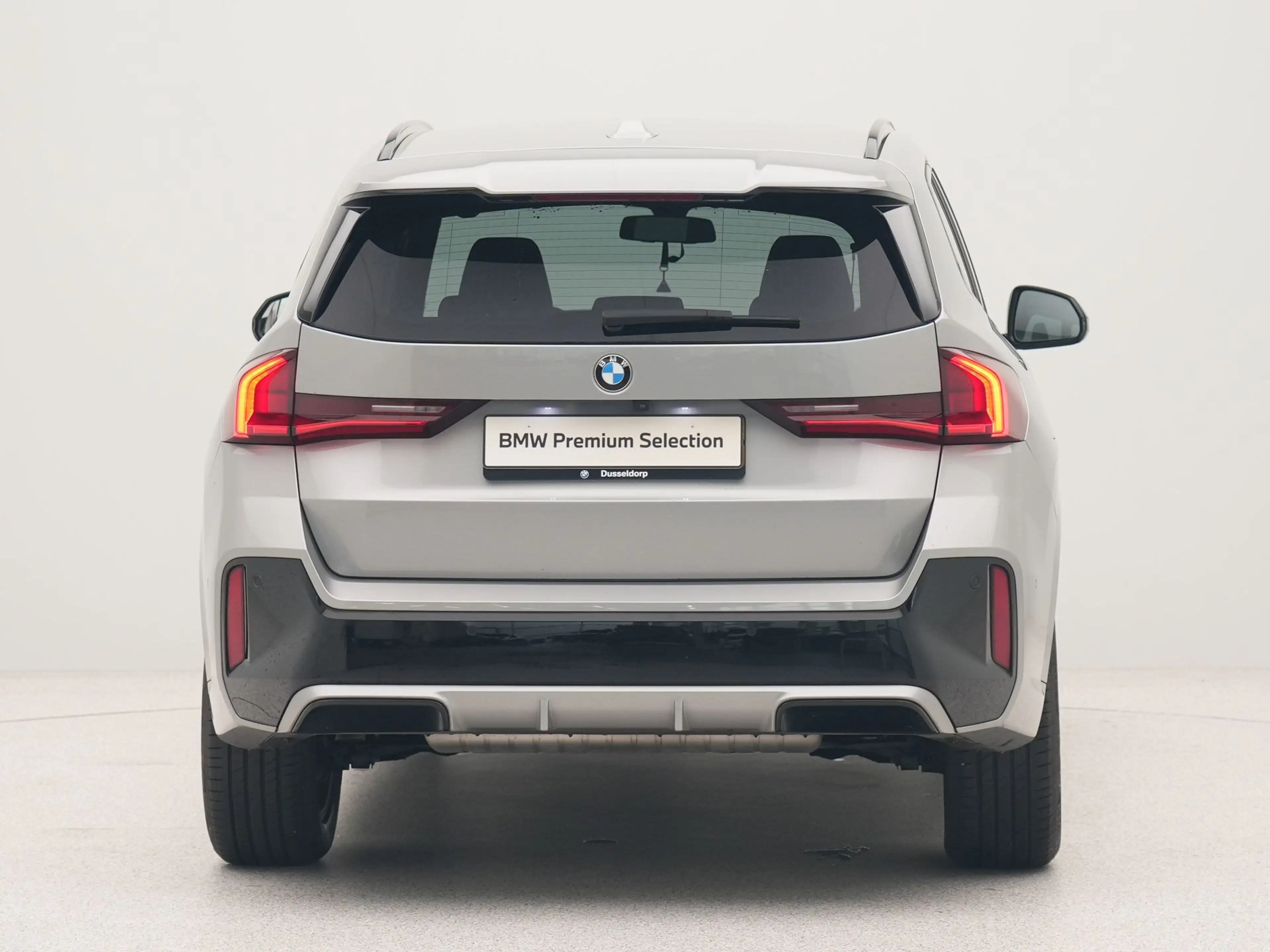 BMW X1 sDrive20i — photo 9