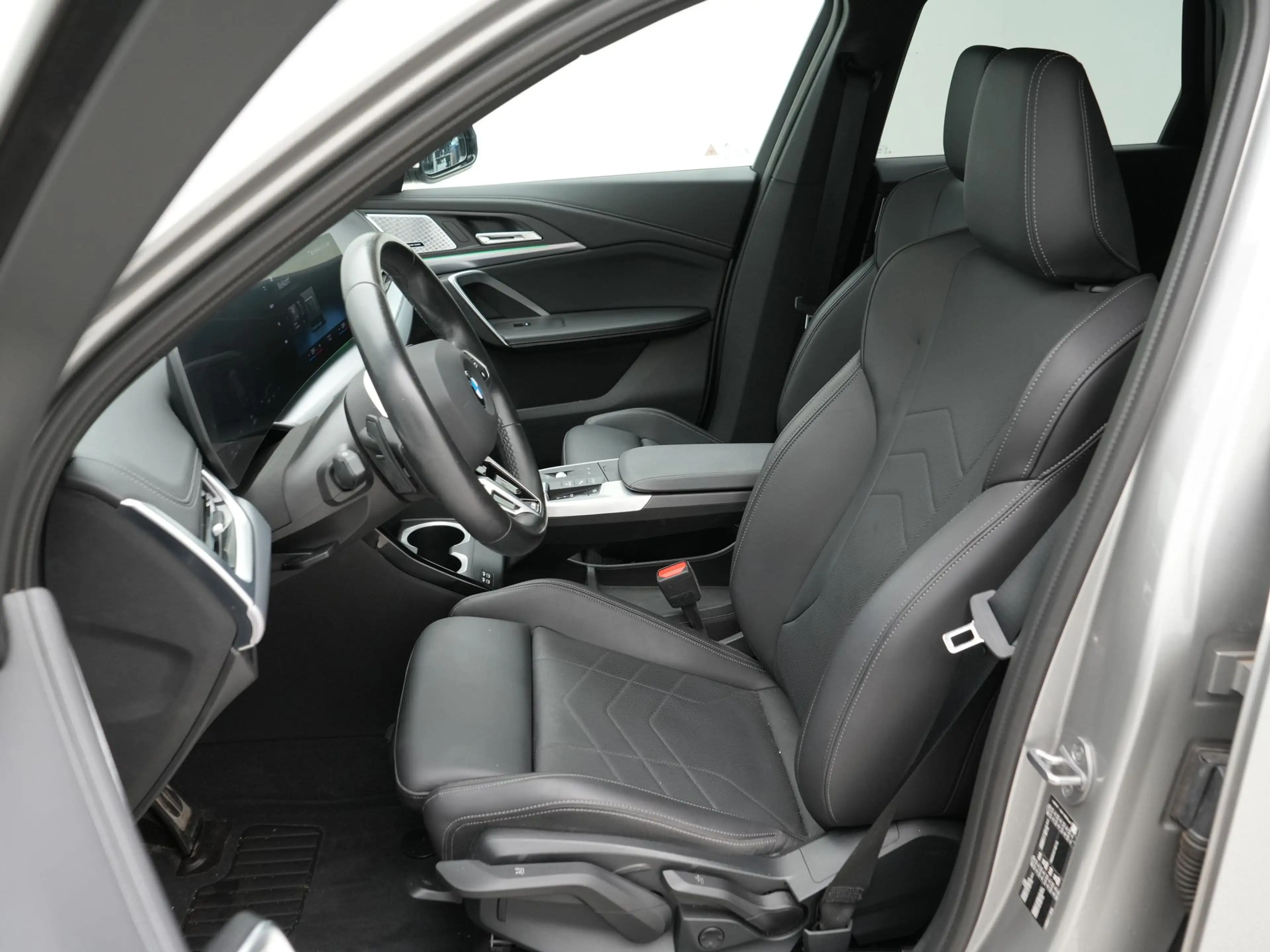 BMW X1 sDrive20i — photo 4