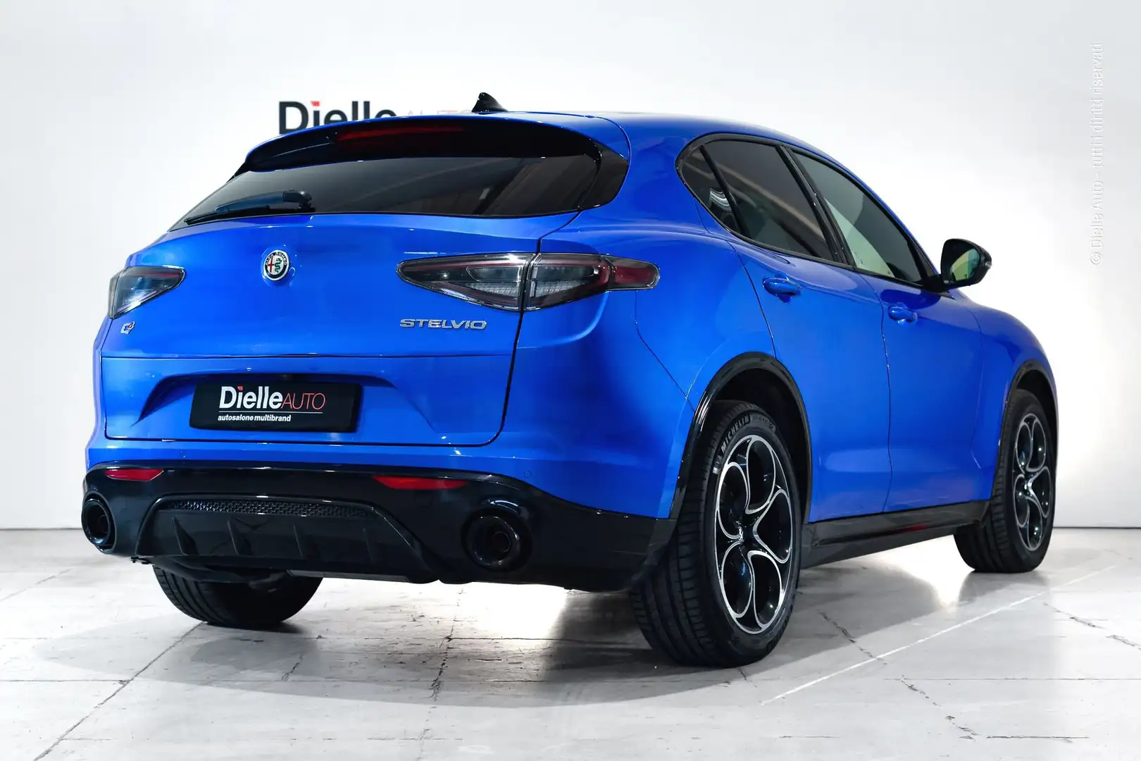 Alfa Romeo Stelvio Stelvio 2.2 Turbodiesel 210 CV AT8 Q4 Veloce Bleu - 2