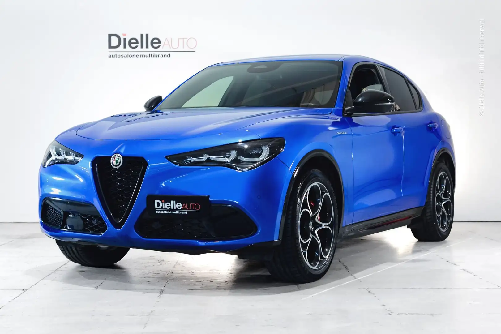 Alfa Romeo Stelvio Stelvio 2.2 Turbodiesel 210 CV AT8 Q4 Veloce Bleu - 1