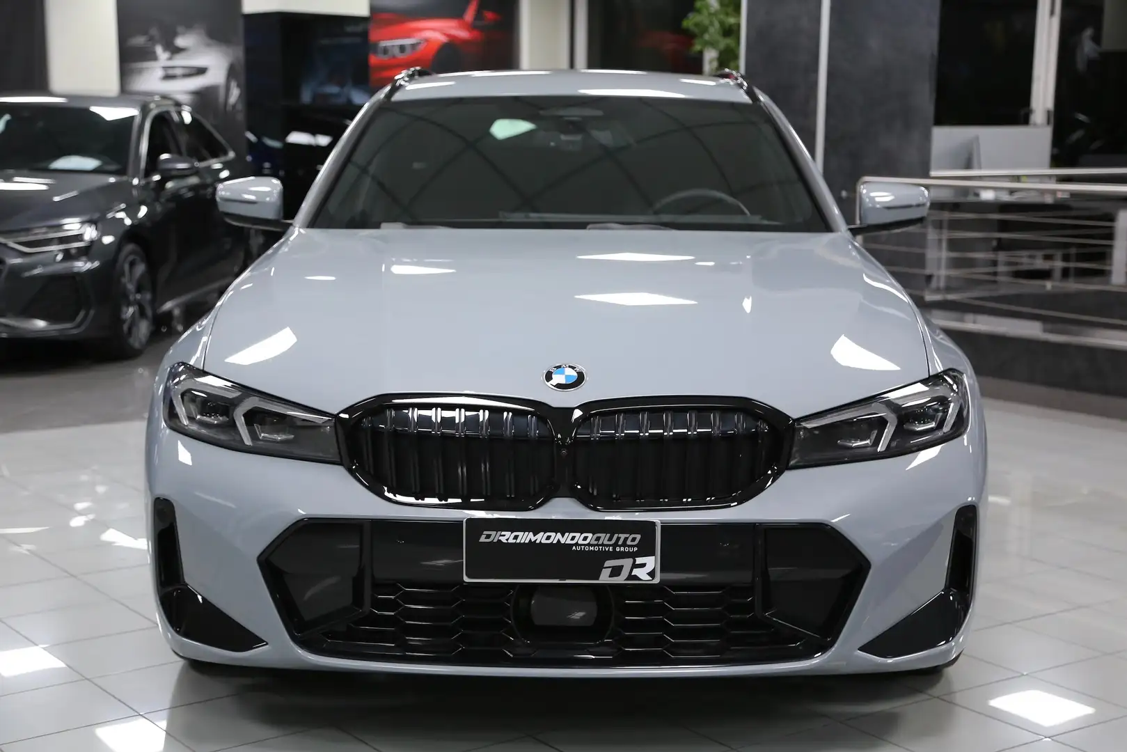 BMW 320 d 48V mhev xDrive Touring Msport Pro auto_2025 Grigio - 2