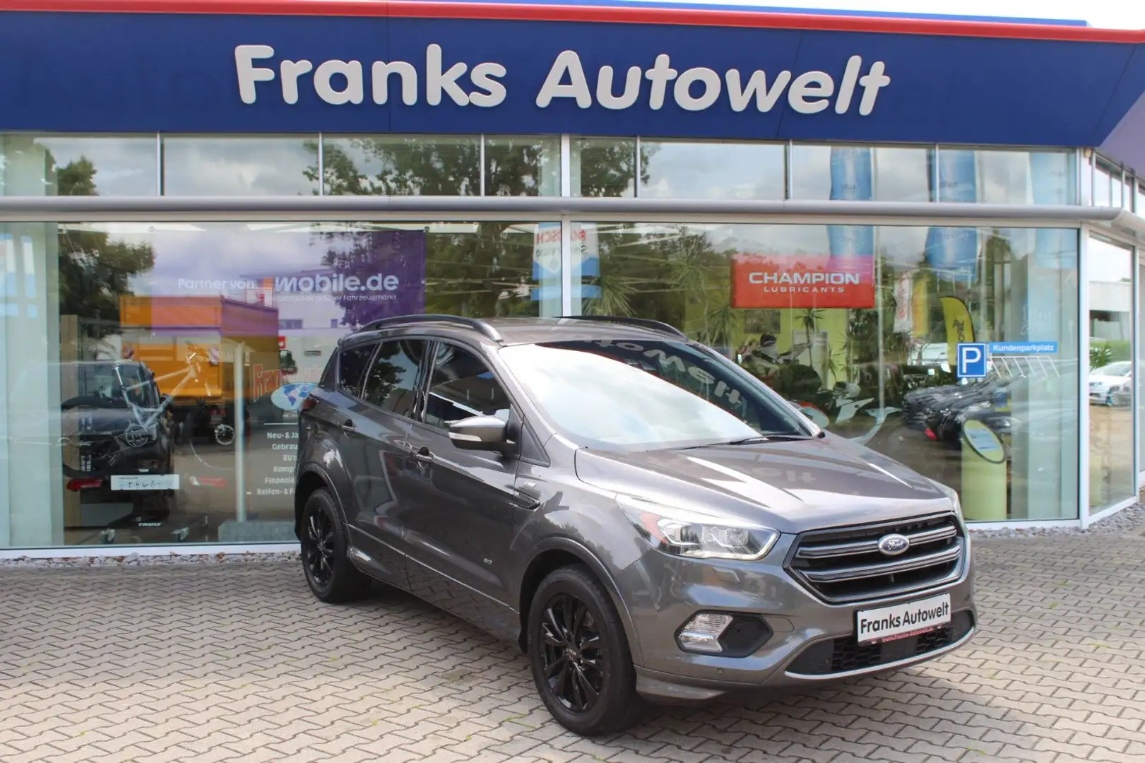 Ford Kuga 2,0 TDCi ST-Line 4x4 /AHK Grijs - 1