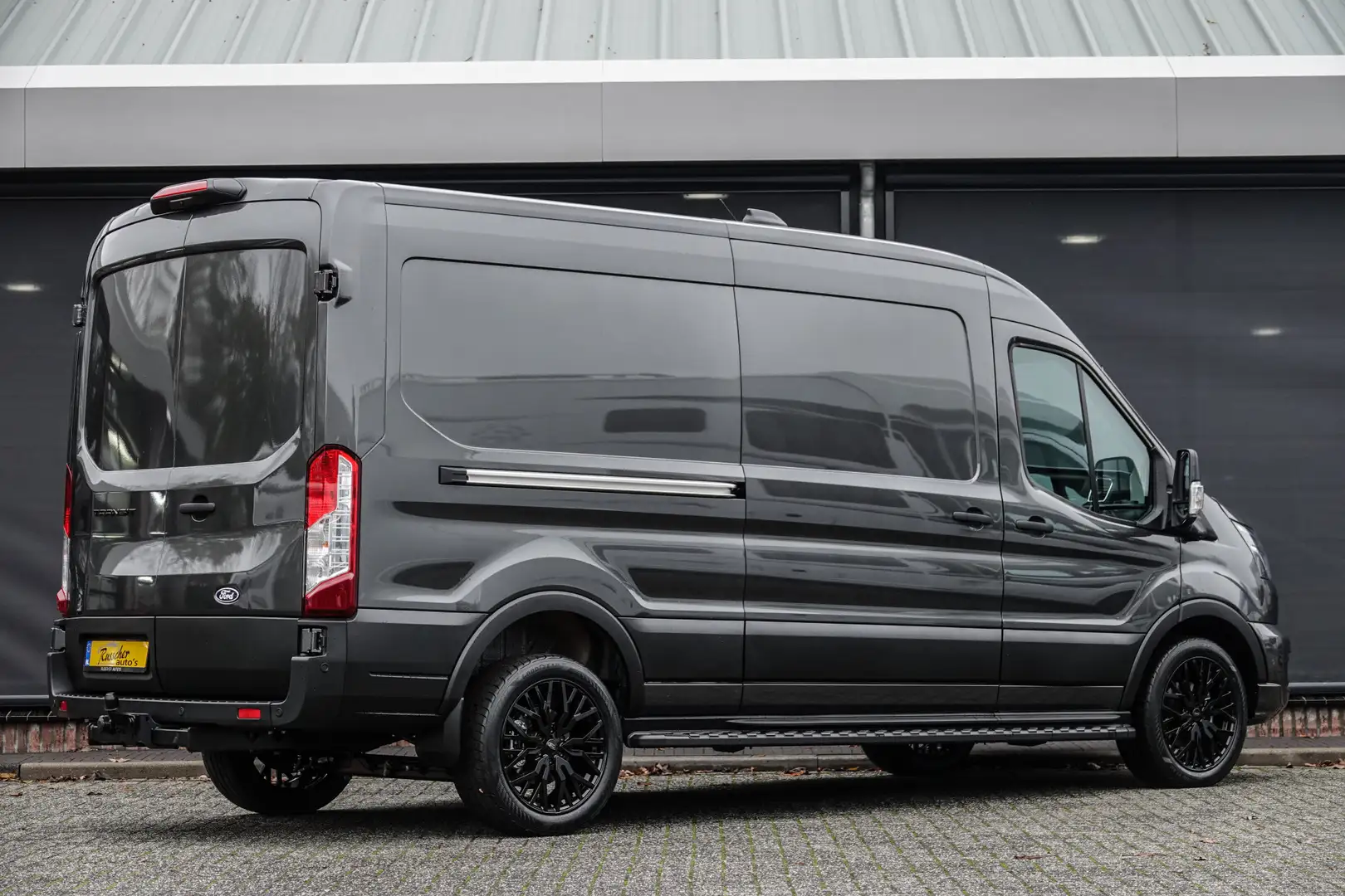 Ford Transit L3H2 | 2.0Tdci 165Pk A8 Aut. | 350 | Raptor Editio Grijs - 2