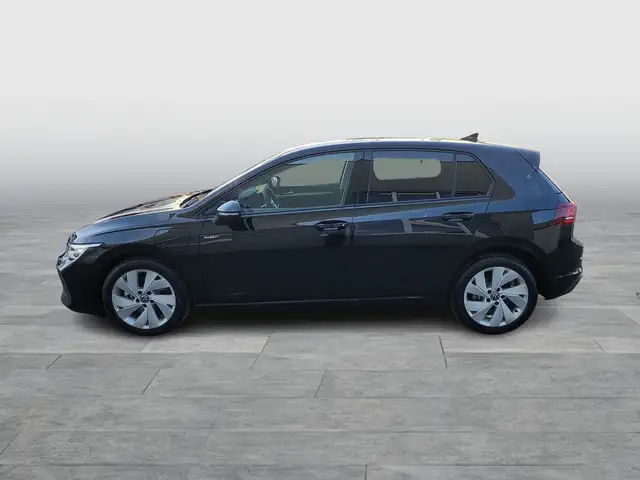 Volkswagen Golf view 3