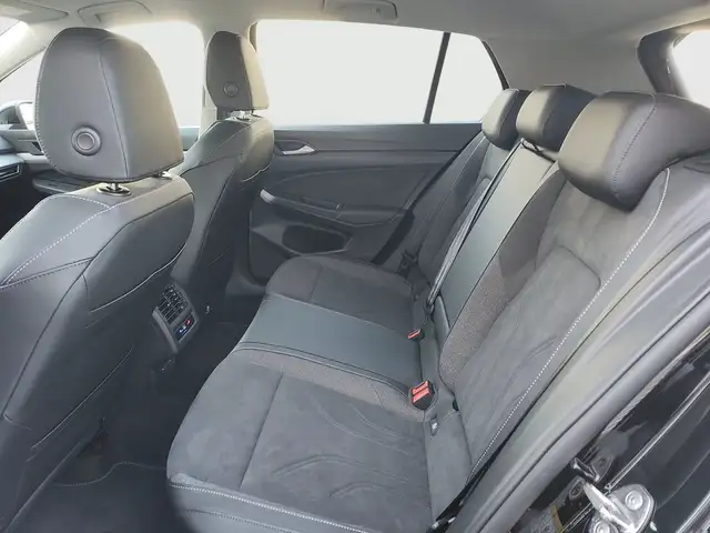 Volkswagen Golf view 27