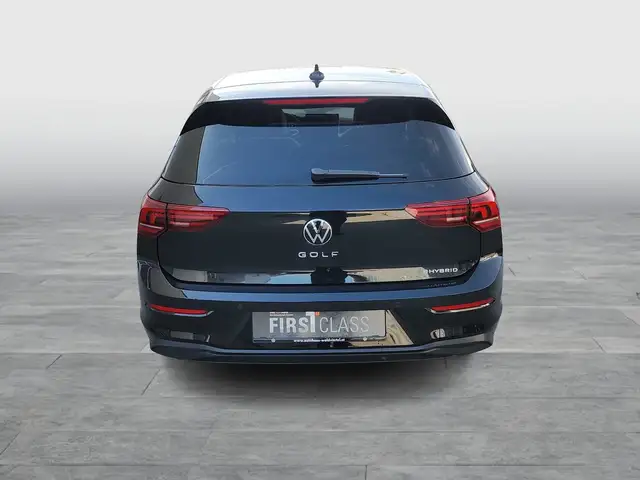Volkswagen Golf view 5