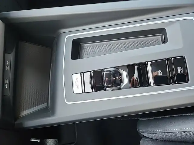Volkswagen Golf view 16