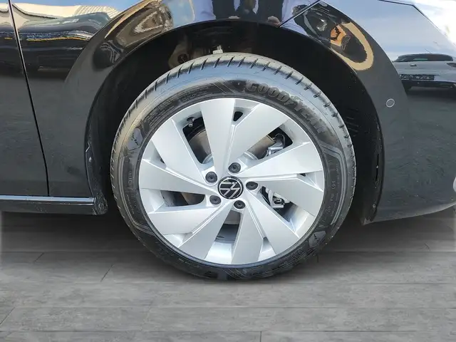 Volkswagen Golf view 7