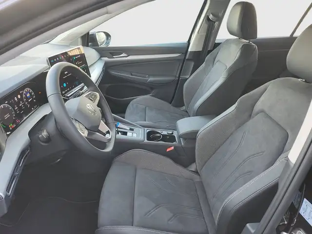 Volkswagen Golf view 9