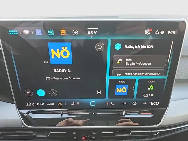 Volkswagen Golf view 17