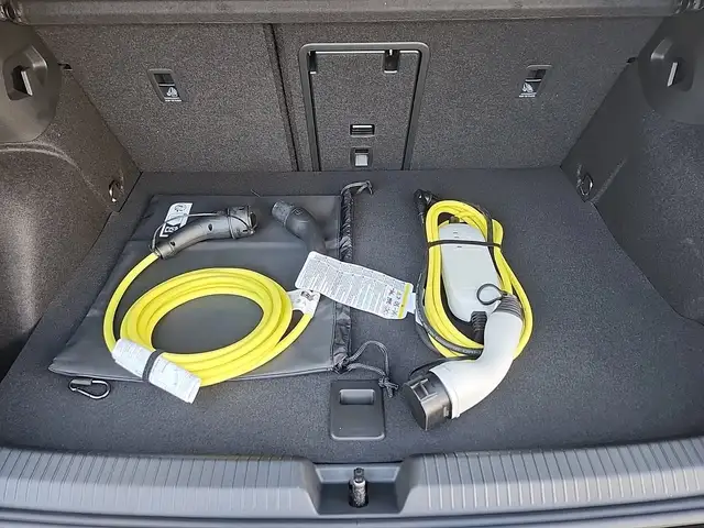 Volkswagen Golf view 28