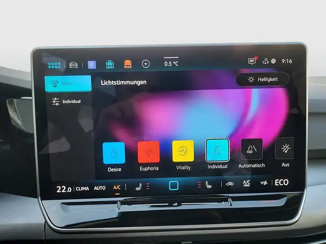Volkswagen Golf view 24