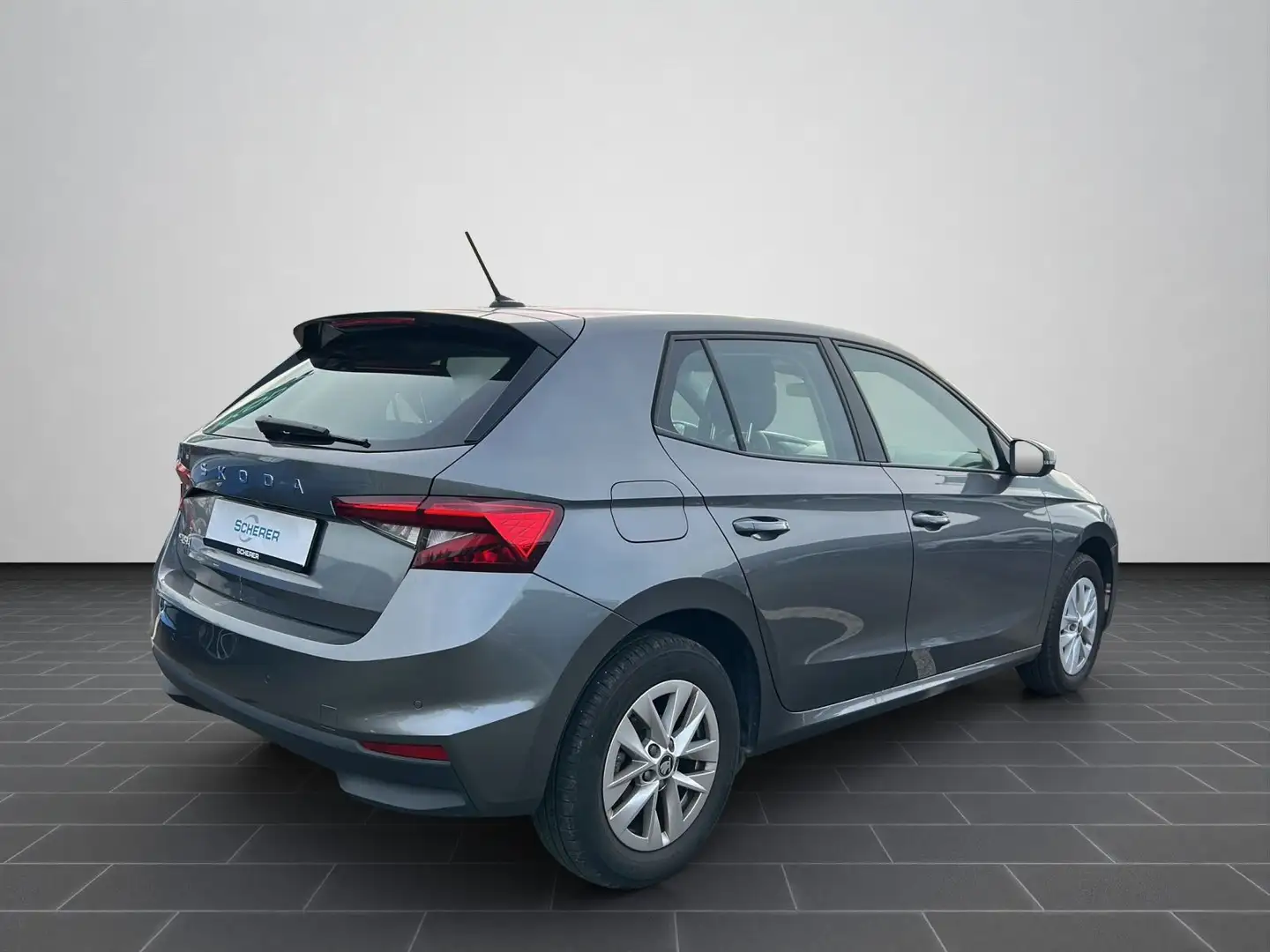 Skoda Fabia Selection 1.0 TSI SHZ ALU KAMERA PDC Grau - 2