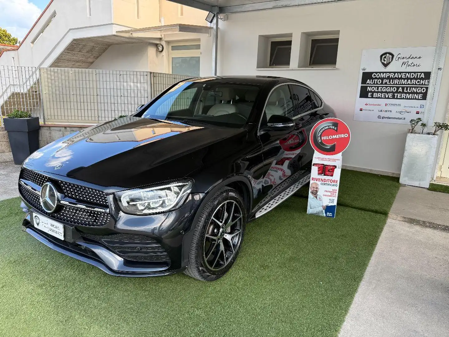 Mercedes-Benz GLC 220 Coupe 220 d Premium 4matic auto Zwart - 1