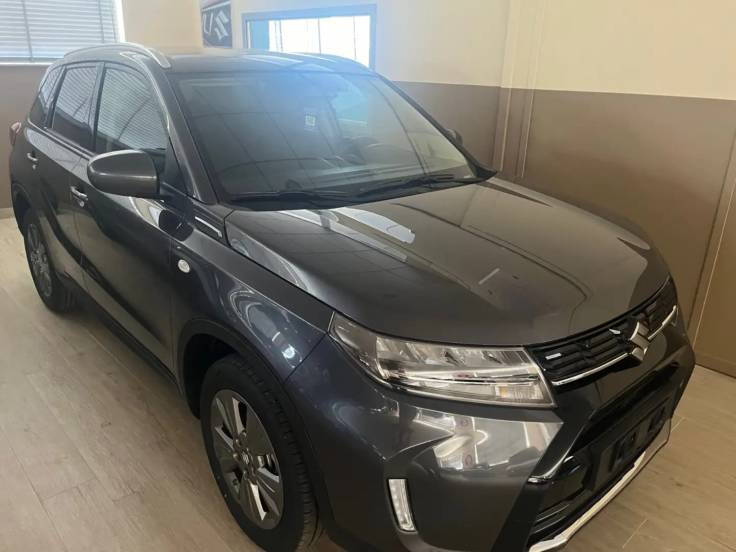Suzuki Vitara 1.4 HYBRID COOL+ 2WD, NON KM ZERO, SUZUKI DAL 1986 Grigio - 2