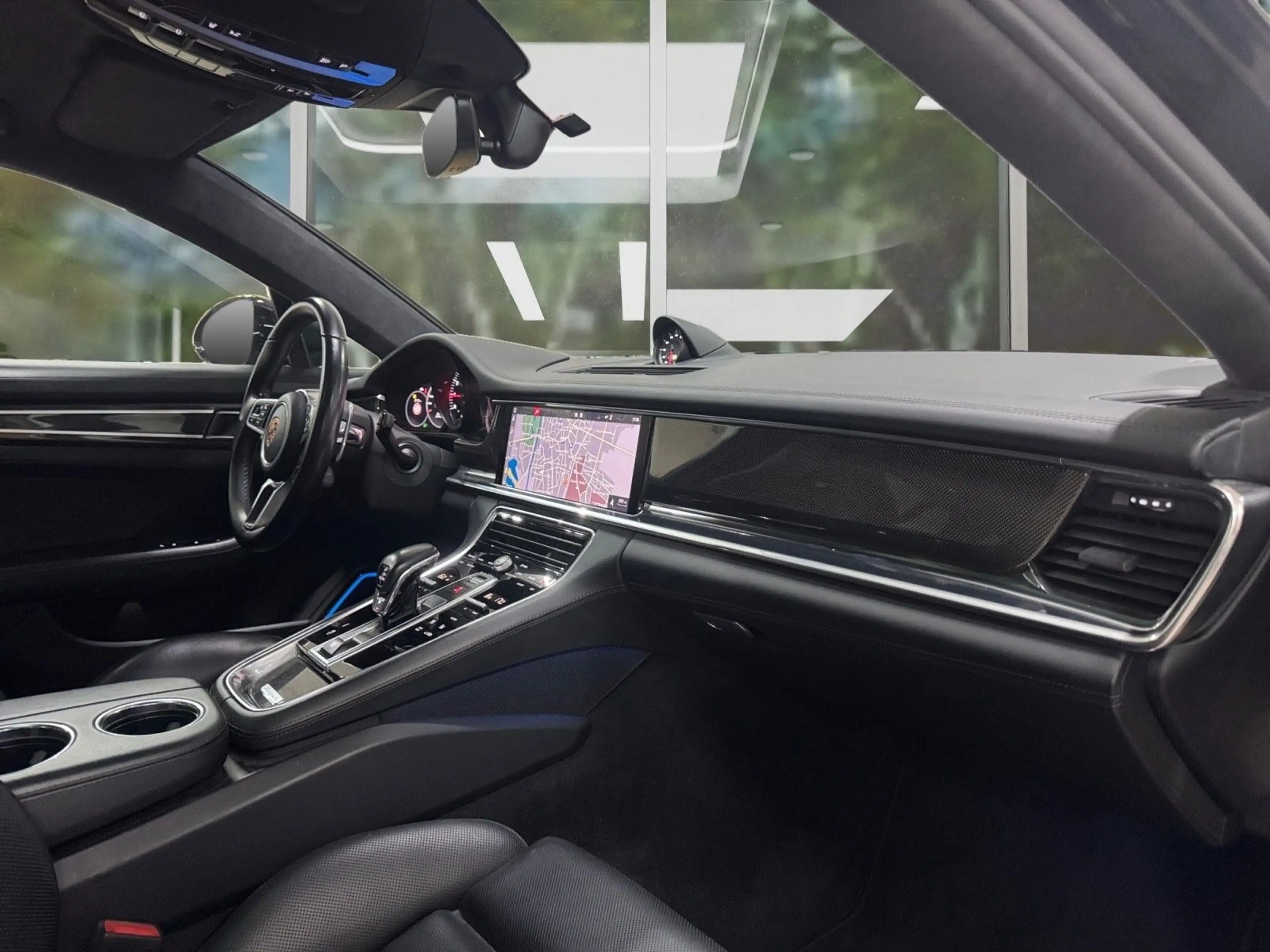 Porsche Panamera Sport Turismo Turbo, Deutsches Auto — photo 10