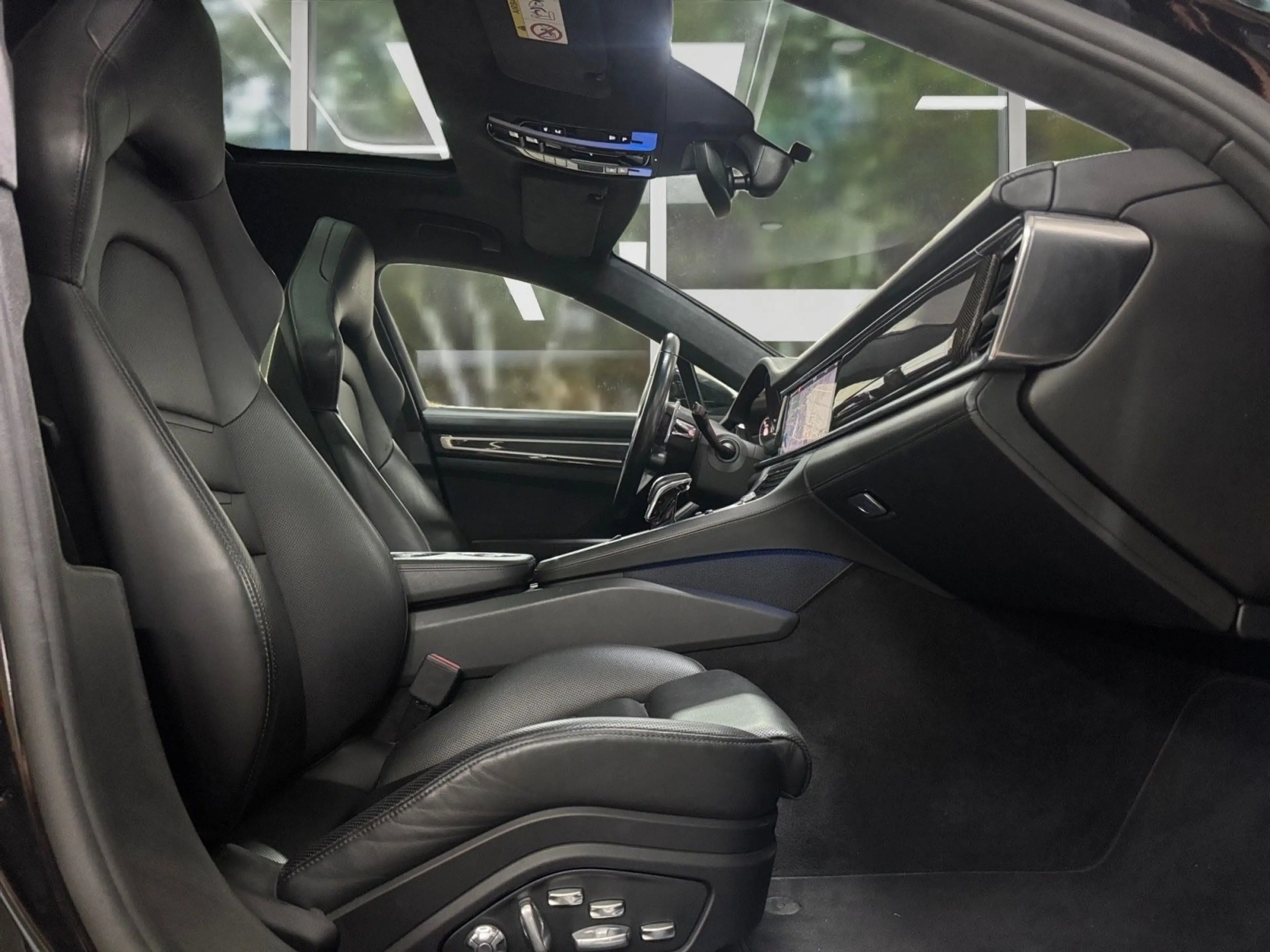 Porsche Panamera Sport Turismo Turbo, Deutsches Auto — photo 7