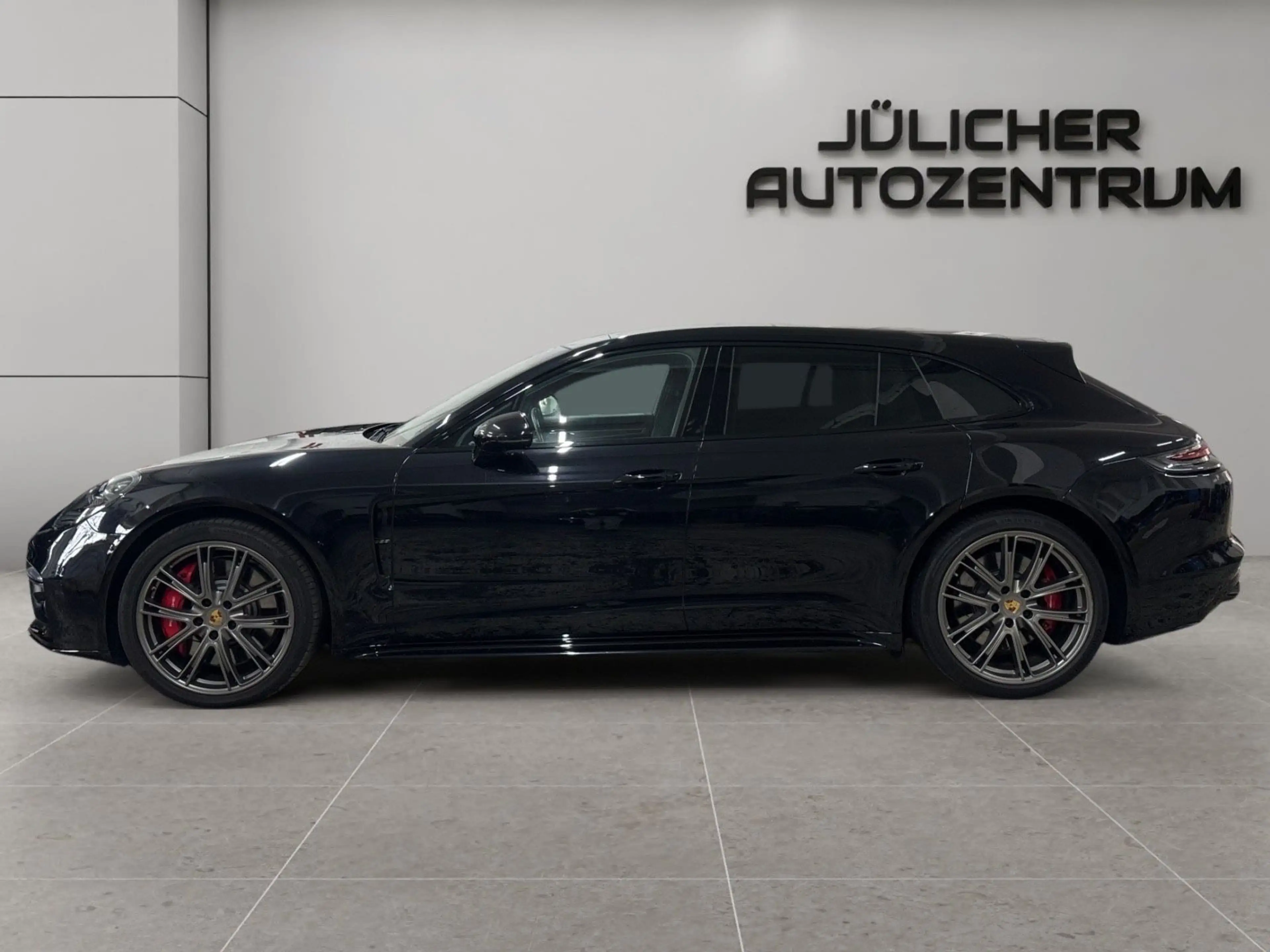 Porsche Panamera Sport Turismo Turbo, Deutsches Auto — photo 5