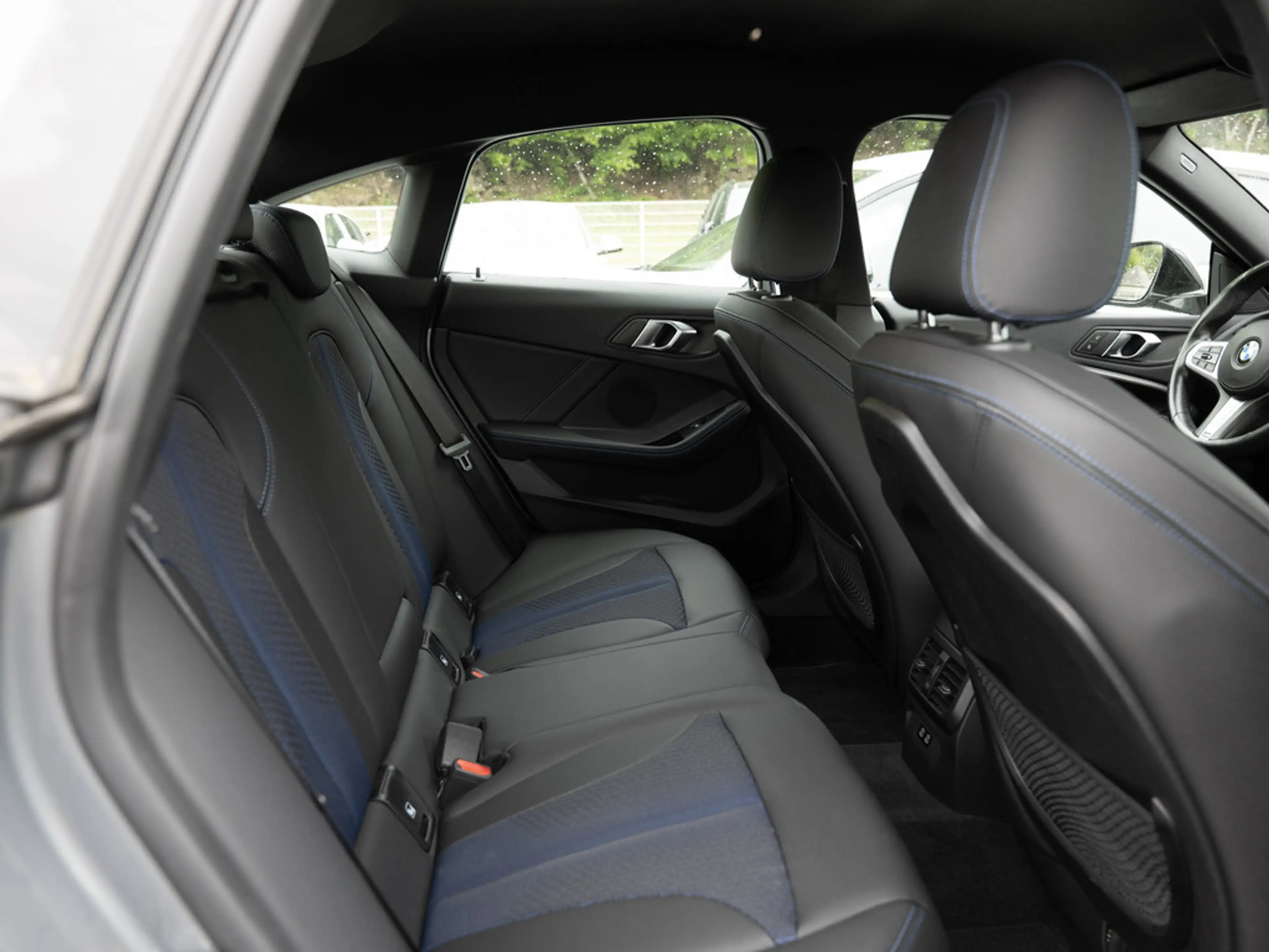 BMW 235 Mi Gran Coupe xDrive LED NAVI SHZ PDC — photo 7