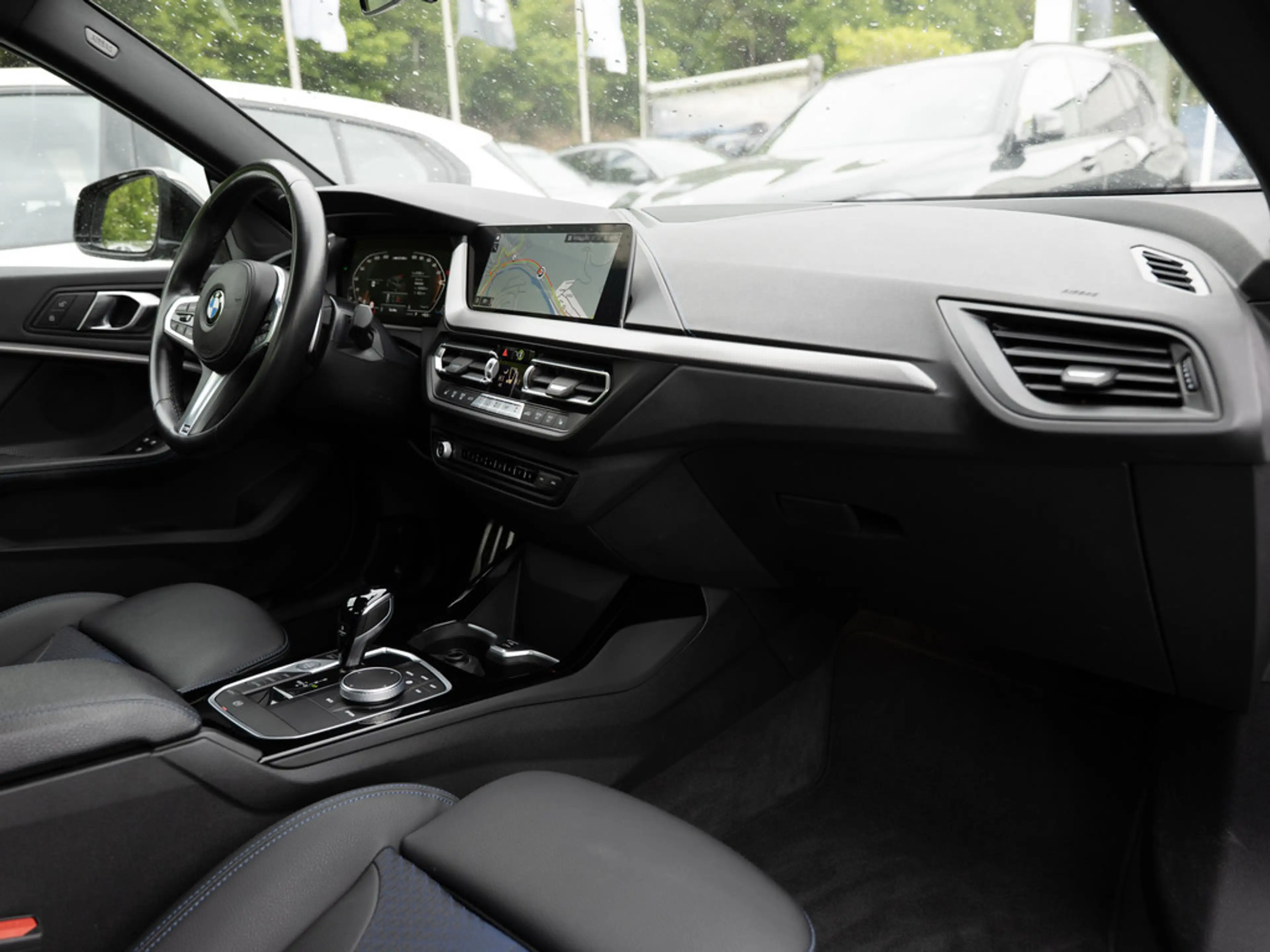 BMW 235 Mi Gran Coupe xDrive LED NAVI SHZ PDC — photo 6