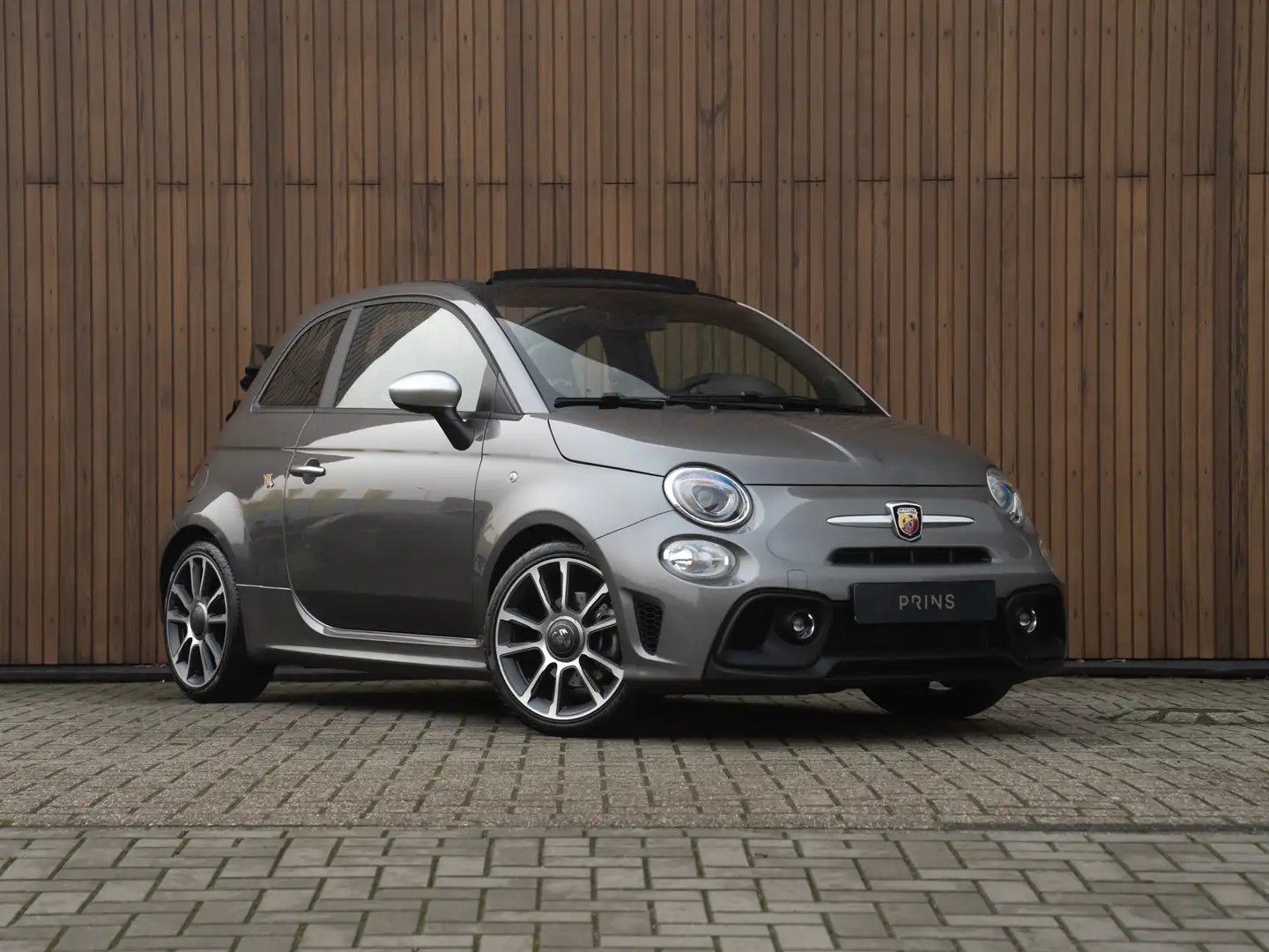 Fiat 500C Abarth 595 Turismo | Automaat | Diamond-stitching | CarPl Grau - 2