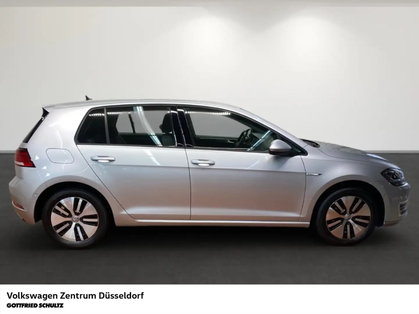 Volkswagen Golf e 100 kWNavigation Einparkhilfe Silber - 2