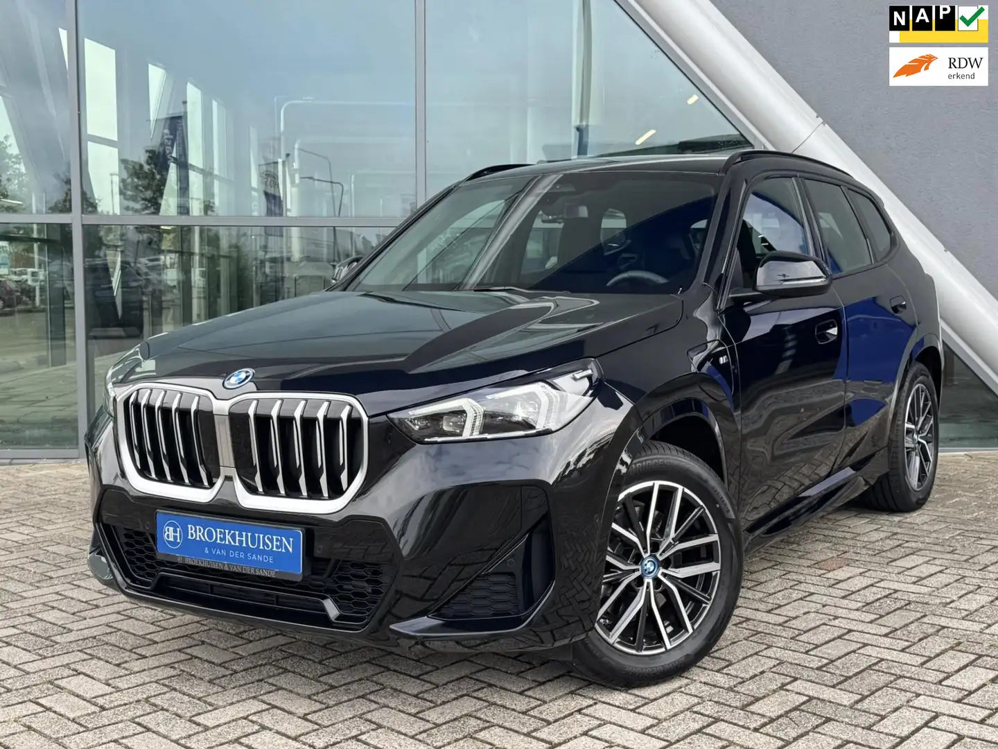 BMW X1 XDrive 25e M-Sport Plug in Hybride Camera / Stoelv Zwart - 1