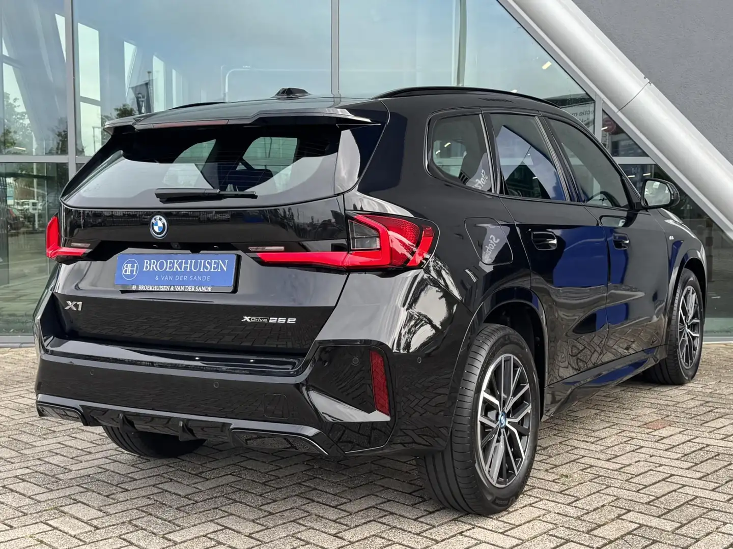 BMW X1 XDrive 25e M-Sport Plug in Hybride Camera / Stoelv Zwart - 2