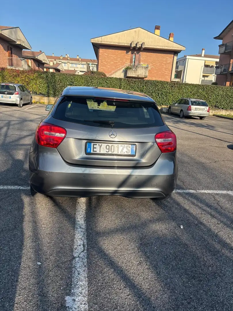 Mercedes-Benz 180 classe a - 1