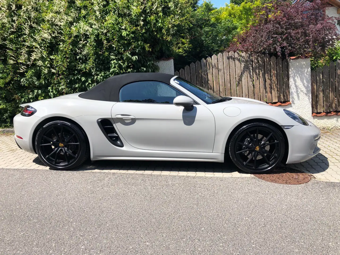 Porsche 718 Boxter # 20 Zoll # PDK # Sport Chrono # Klappenauspuff # Soundsystem # Leder Grau - 1