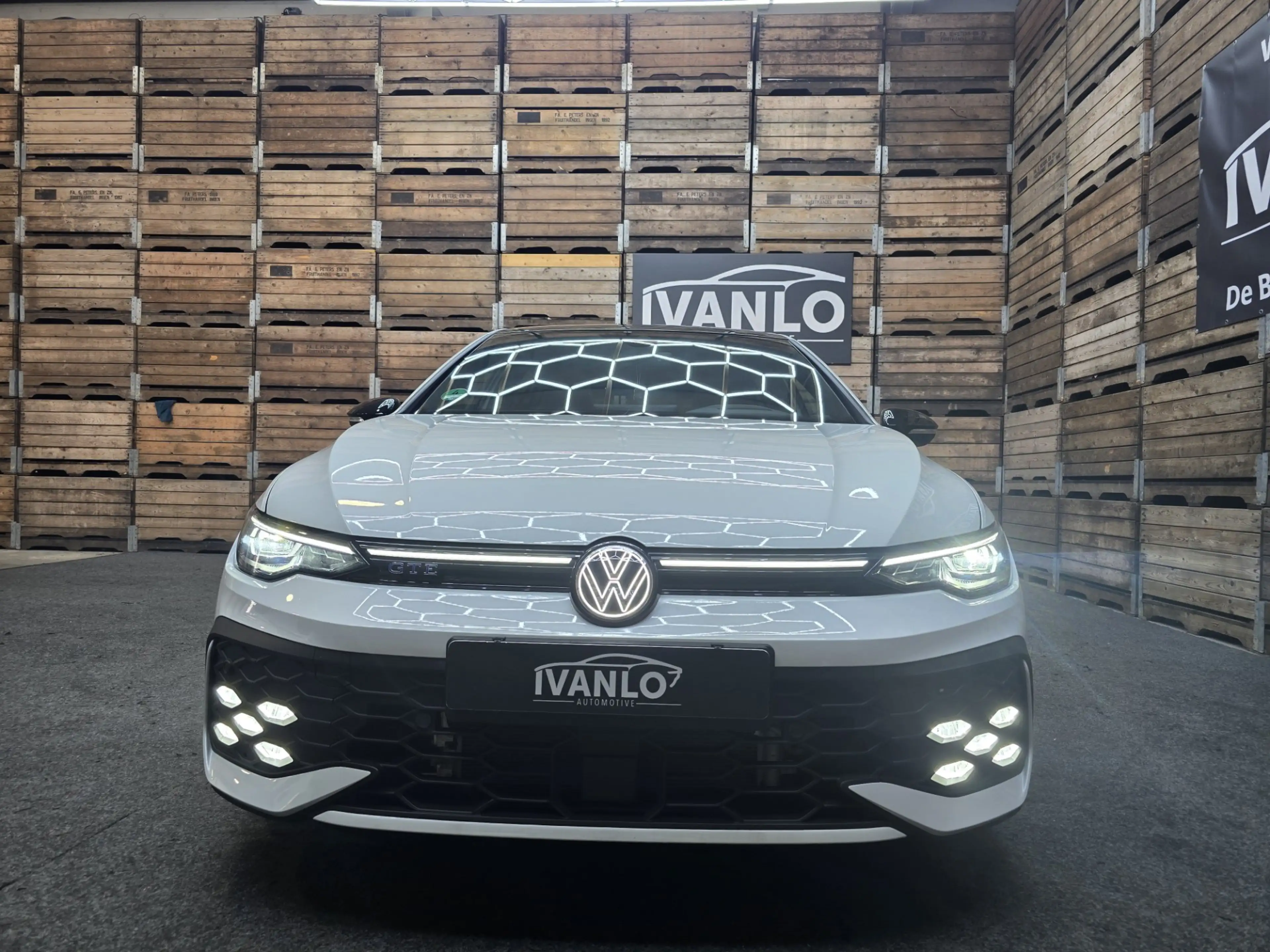 Volkswagen Golf GTE 1.5 eHybrid Leder "vienna"Led IQ Lights Pano Trekh — photo 20