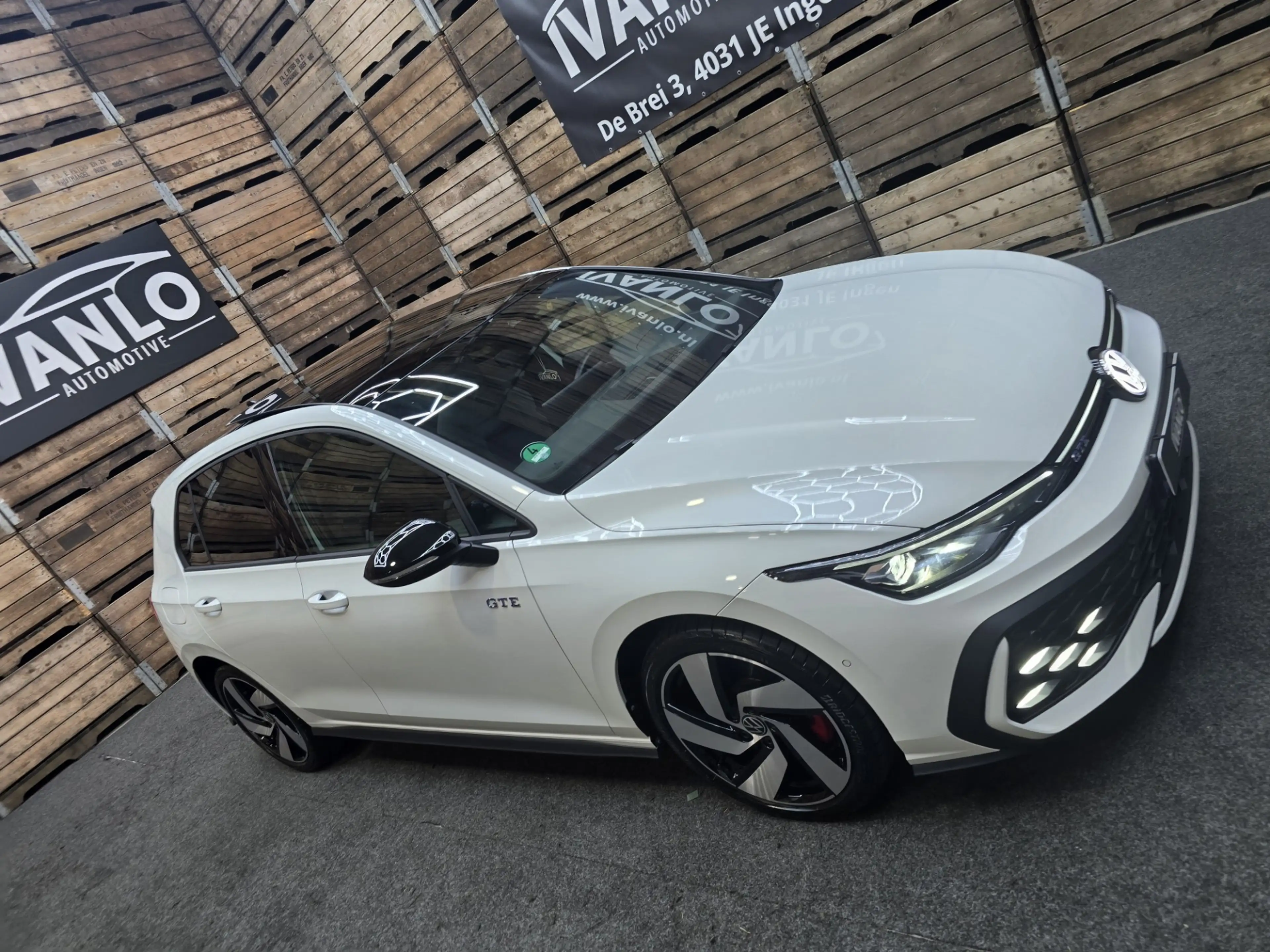 Volkswagen Golf GTE 1.5 eHybrid Leder "vienna"Led IQ Lights Pano Trekh — photo 18