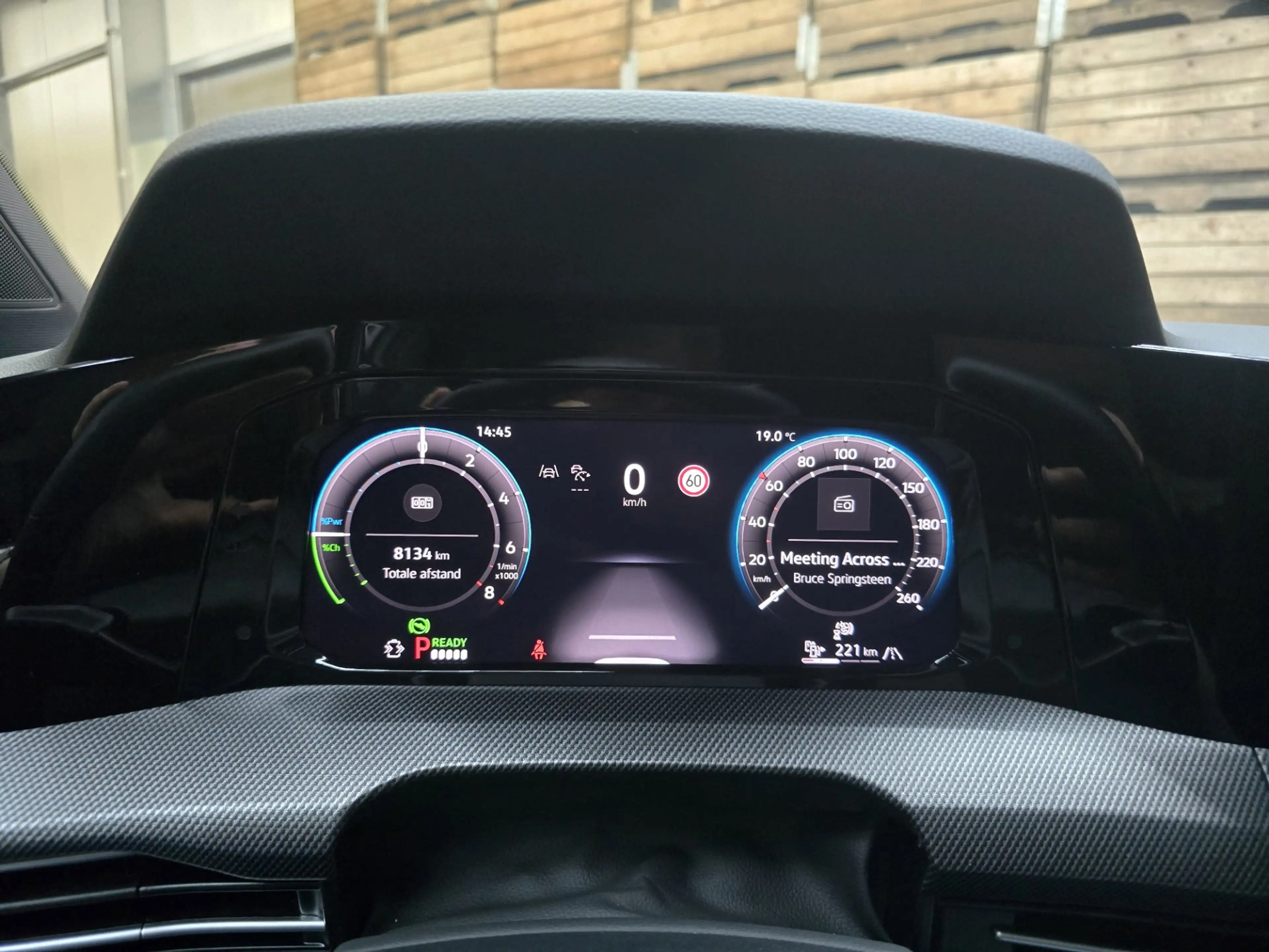 Volkswagen Golf GTE 1.5 eHybrid Leder "vienna"Led IQ Lights Pano Trekh — photo 9